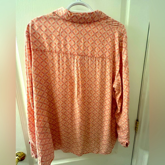 Women’s XL Olsen blouse in orange pattern. Hidden buttons & roll up sleeves. - Picture 2 of 6